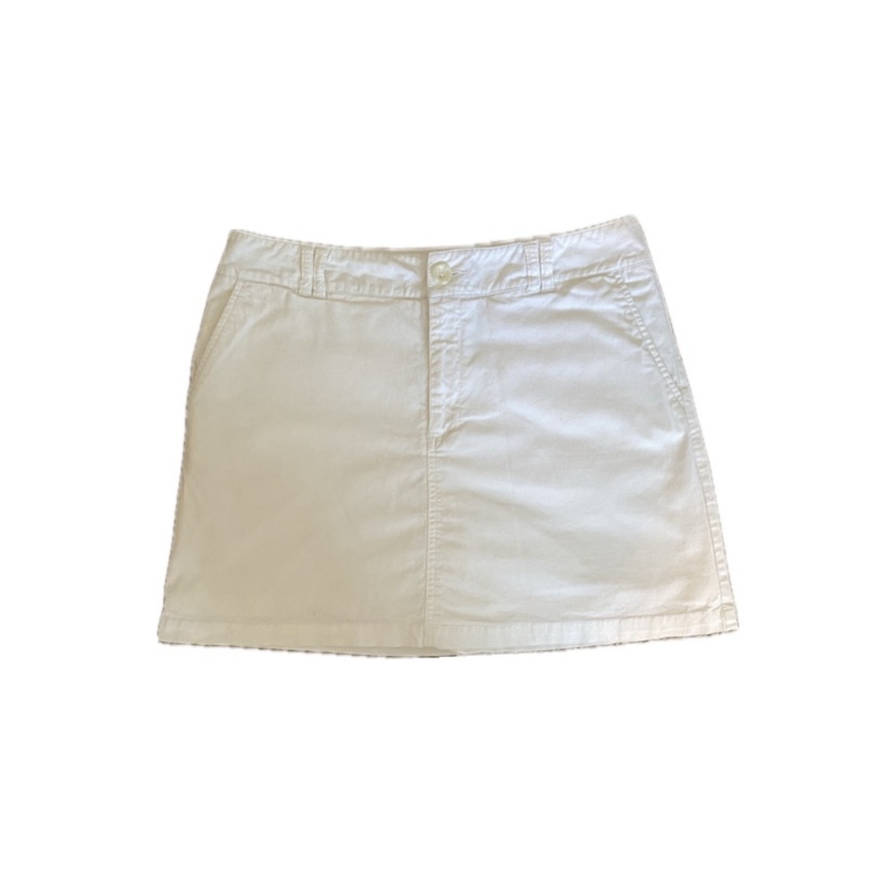 Vintage white mini skirt with built in shorts